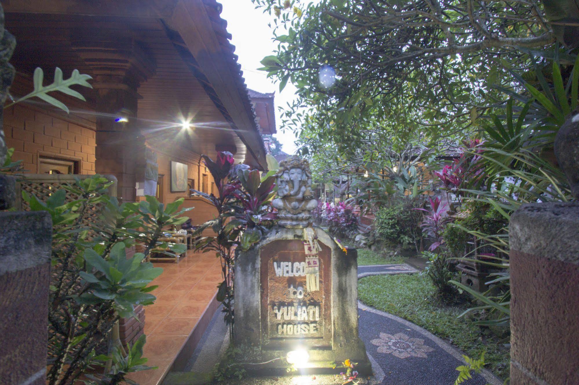Yuliati House Ubud Exterior photo